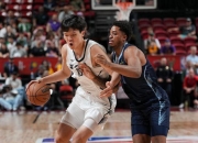 爱游戏体育在线入口-包含NBA夏联-杨瀚森10+5+5失误开拓者负灰熊的词条