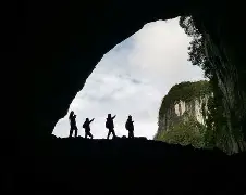 河床连续不败，争冠形势一片大好(2024奥运樊振东莫雷争冠视频回放)