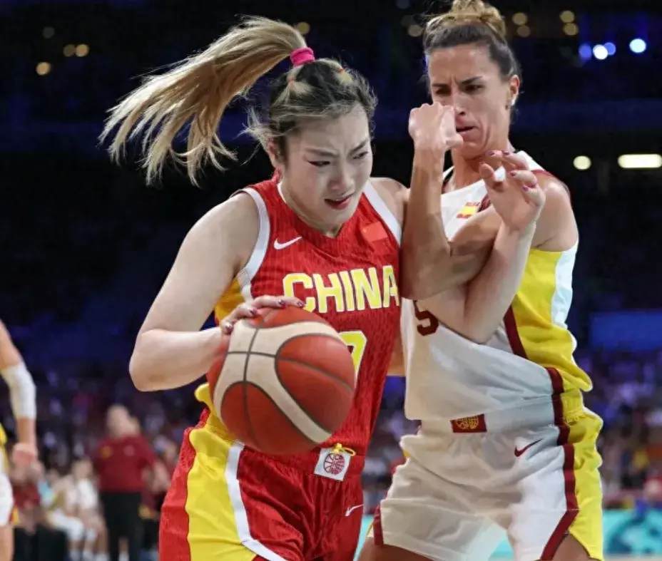 关于中国女篮无缘8强小组赛出局首战被逆转太可惜的信息