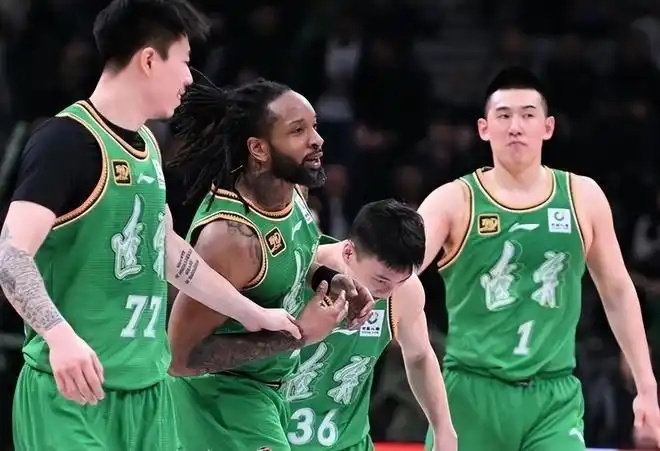 CBA外援优先续约权公示：辽宁男篮放弃弗格